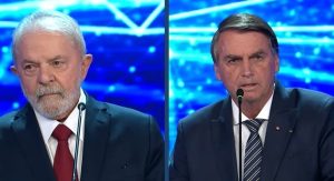 Read more about the article Bolsonaro questiona Lula sobre corrupção na Petrobras: ‘Governo feito à base de roubo’