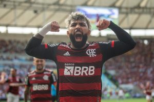 Read more about the article Polêmico, marrento e ídolo: Gabigol completa 26 anos com direito a hashtag da torcida do Flamengo