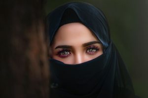 Read more about the article Irã planeja usar reconhecimento facial para punir mulheres sem hijab