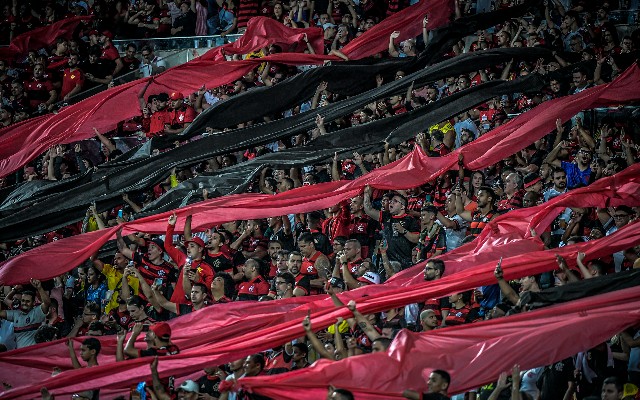 You are currently viewing Flamengo pode bater recorde de público em jogo contra Vélez