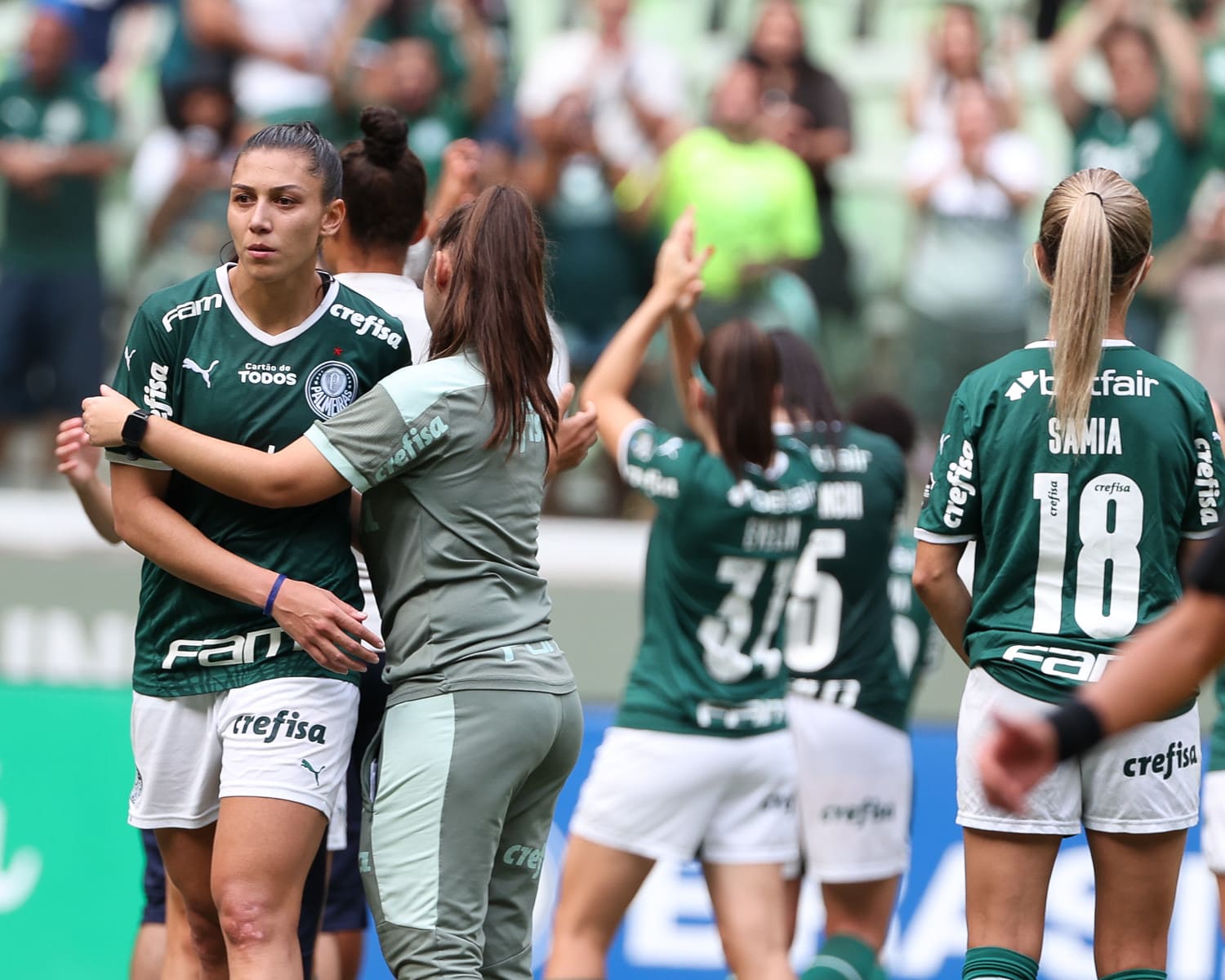 You are currently viewing Palmeiras corta jogadoras e cria gigantesca crise interna