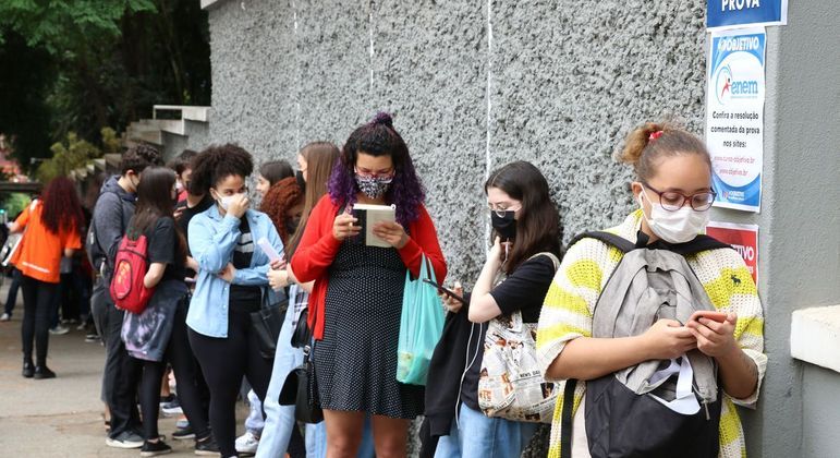 You are currently viewing Feira virtual oferece 16.000 vagas de estágio em todo o país