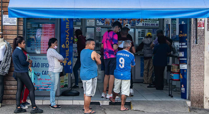 You are currently viewing Acumulada há oito sorteios, Mega-Sena sorteia R$ 75 milhões hoje