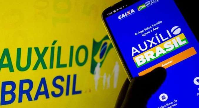 You are currently viewing Sem acordo, governo adia decisão sobre teto de juros para consignado do Auxílio Brasil