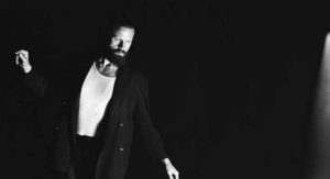 Read more about the article Father John Misty anuncia show solo em São Paulo e também no Rio de Janeiro