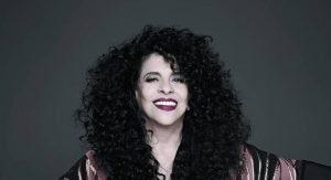 Read more about the article Gal Costa adia shows após cirurgia para retirada de nódulo no nariz