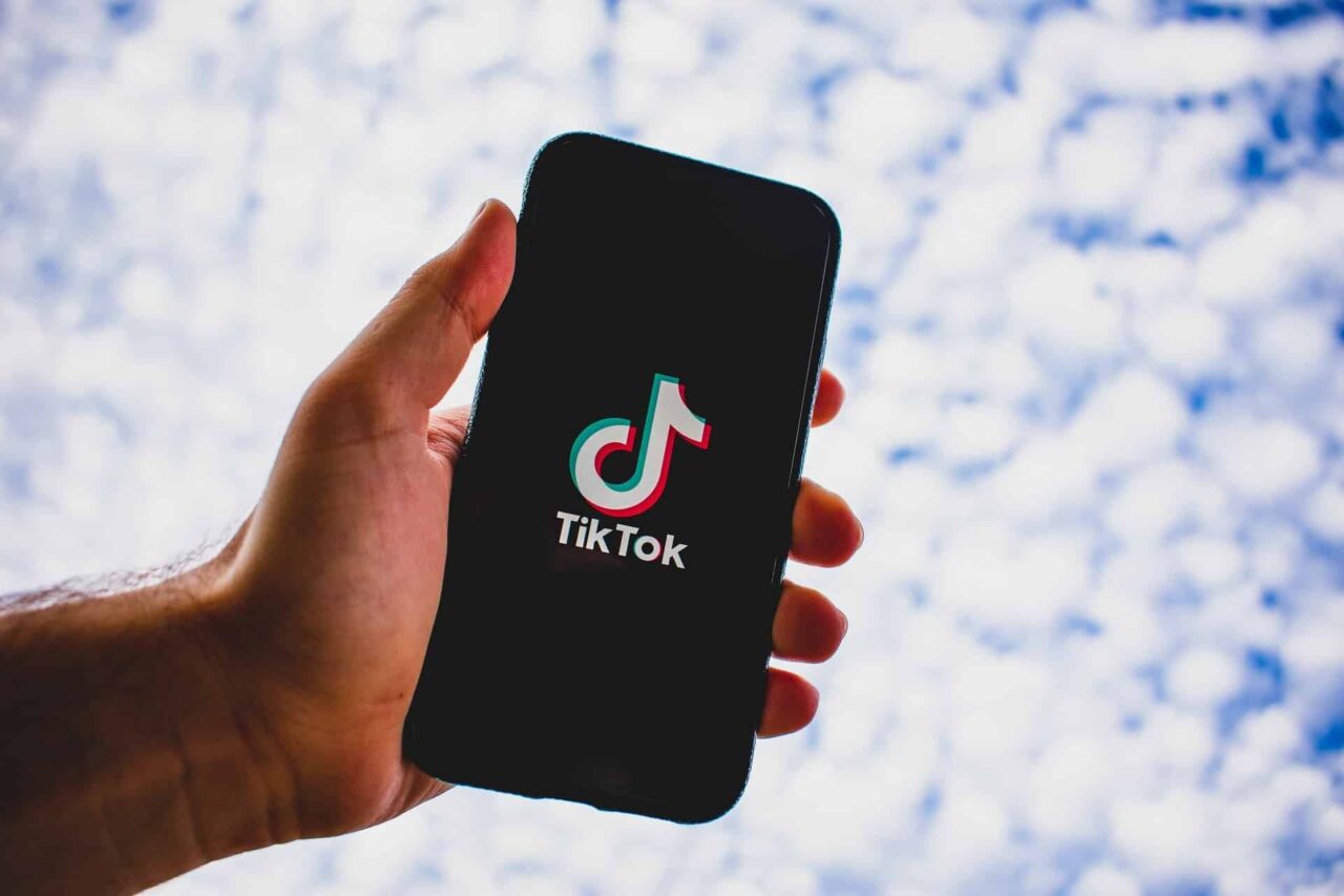 You are currently viewing Como salvar vídeos do TikTok sem marca d’agua