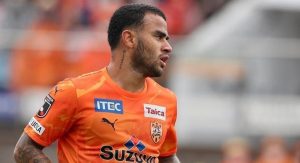 Read more about the article No Shimizu, Carlinhos quer vitórias da equipe na reta final da J-League