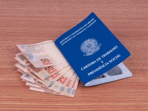 Read more about the article 9 descontos permitidos no salário dos trabalhadores