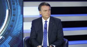 Read more about the article Bolsonaro critica Lula e promete aumento real para o salário mínimo em sabatina da Record TV