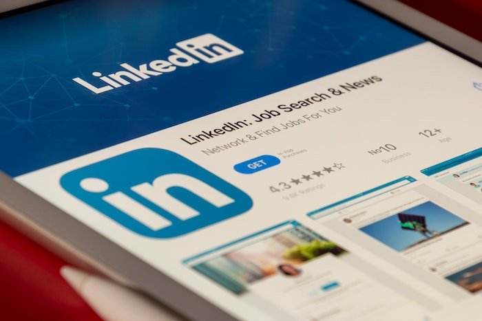 You are currently viewing Com algoritmos, LinkedIn pode ter prejudicado usuários em busca de empregos