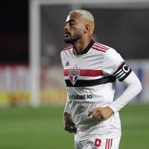 Read more about the article Reinaldo agradece o São Paulo mas admite que pode deixar o clube 