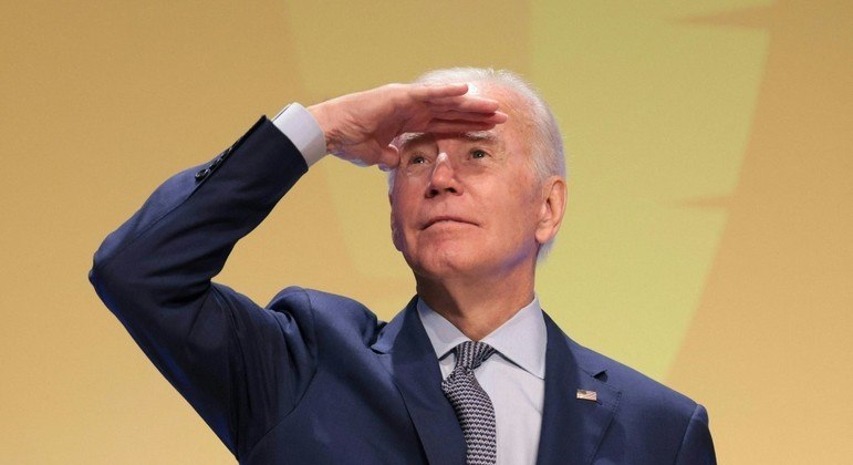 You are currently viewing Durante evento nos EUA, Biden pergunta por congressista falecida 