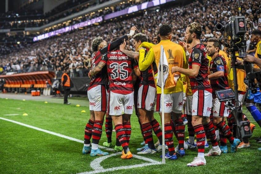 You are currently viewing Flamengo pode ganhar mais de R$80 milhões em caso de título na Libertadores 2022