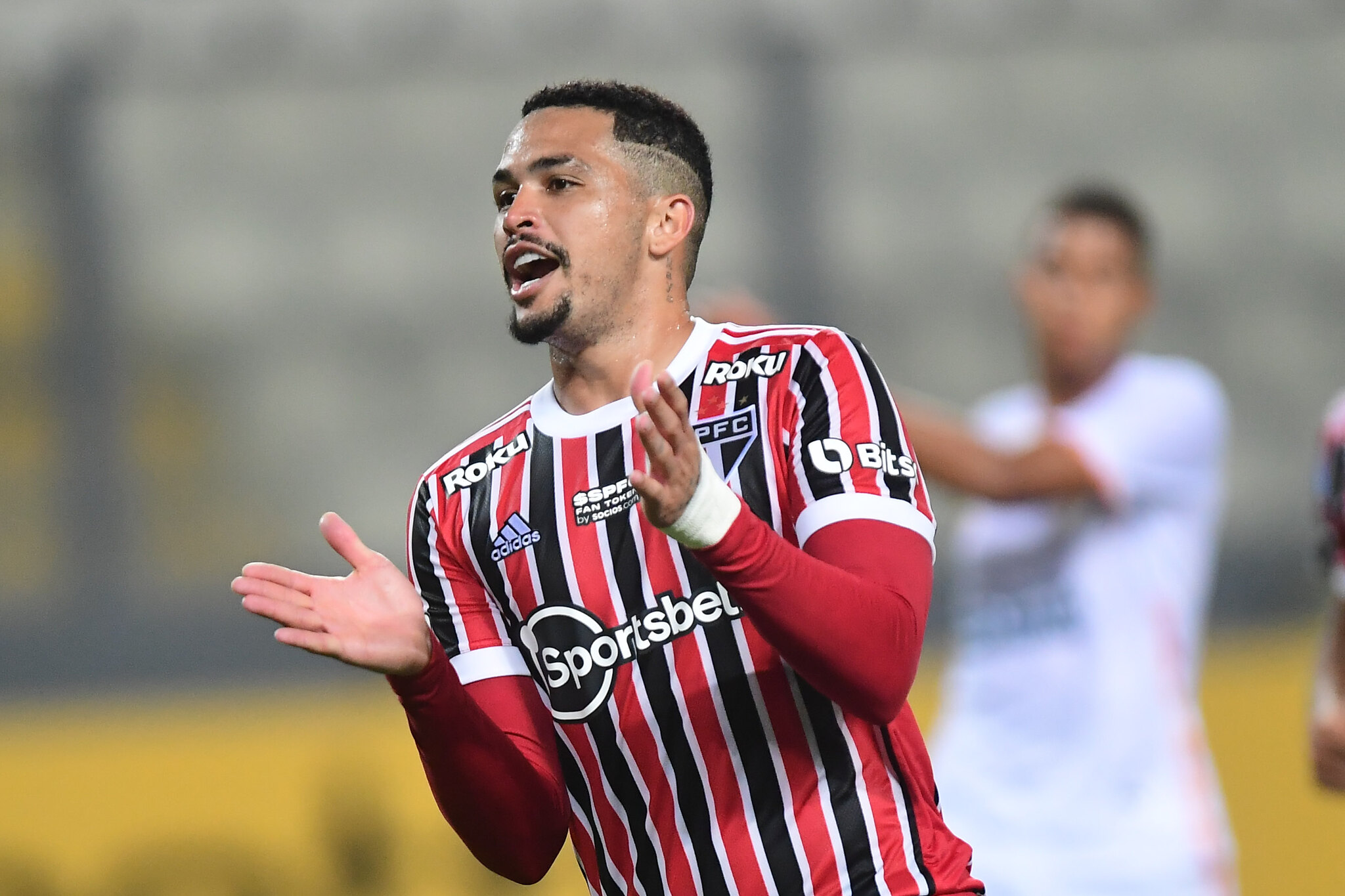 You are currently viewing Artilheiro do São Paulo na Sul-Americana, Luciano fala sobre a identificação com a torcida