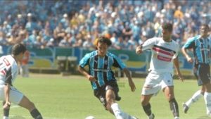 Read more about the article Há 17 anos, Grêmio conquistava vitória emblemática para subir à Série A