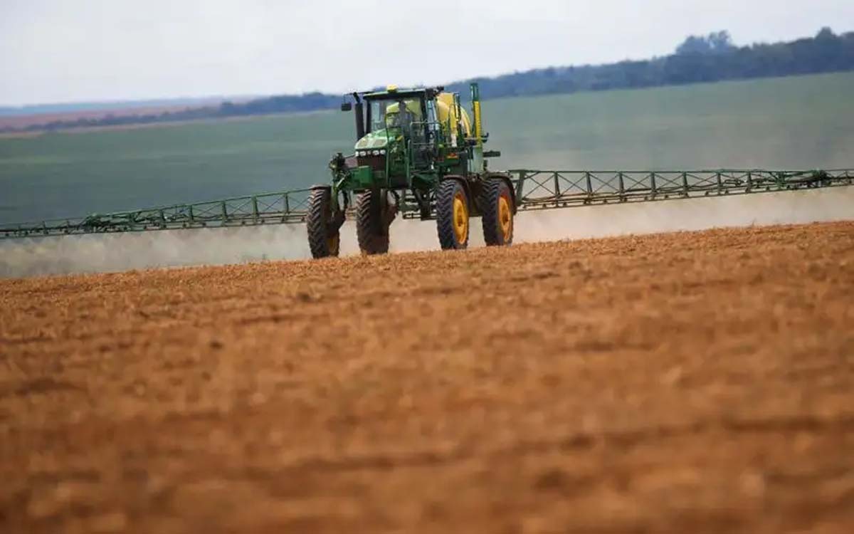 You are currently viewing Registro de máquinas agrícolas passa a valer hoje