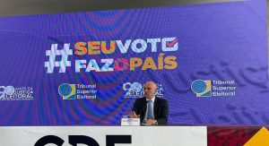 Read more about the article Moraes garante que quem estiver na fila até as 17h poderá votar