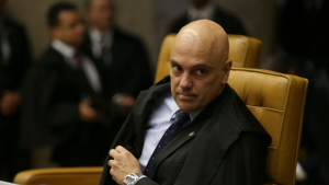 Read more about the article Moraes diz que filas estão normais e que todos que forem às seções até 17h vão votar