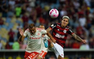 Read more about the article Em jogo acirrado, Flamengo e Internacional empatam no Maracanã