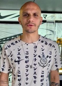 Read more about the article Fábio Santos enaltece nova camisa 3 do Corinthians: ‘É maravilhosa’