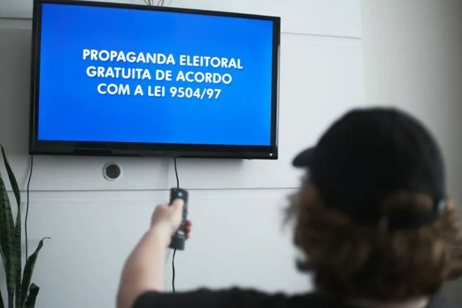 You are currently viewing Horário eleitoral ‘gratuito’ no rádio e na TV começa na sexta-feira