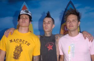 Read more about the article blink-182: entenda os novos rumores sobre suposto retorno de Tom DeLonge