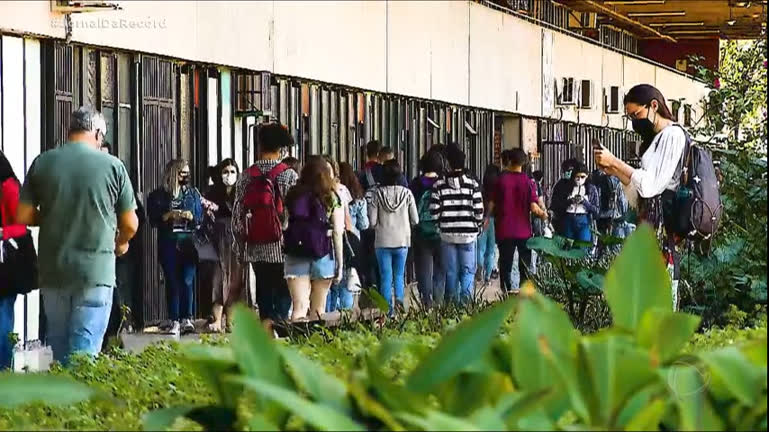 You are currently viewing MEC anuncia desbloqueio de recursos das universidades federais