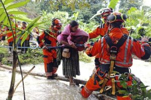 Read more about the article Tempestade Julia deixa 14 mortos em países da América Central