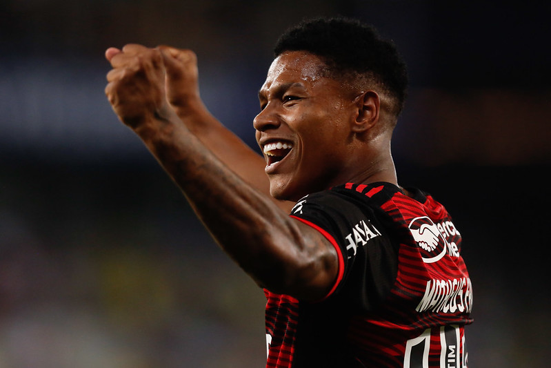 You are currently viewing Flamengo dá show e tem 3 jogadores na seleção do Brasileirão 2022