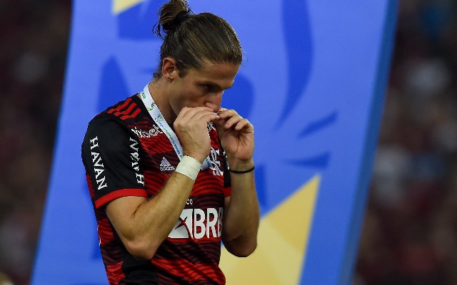 You are currently viewing Com novo título pelo Flamengo, Filipe Luís se torna jogador mais vitorioso do Maracanã