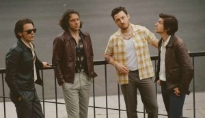 Read more about the article Arctic Monkeys lança “The Car”, sétimo álbum de estúdio que marca 20 anos de carreira da banda