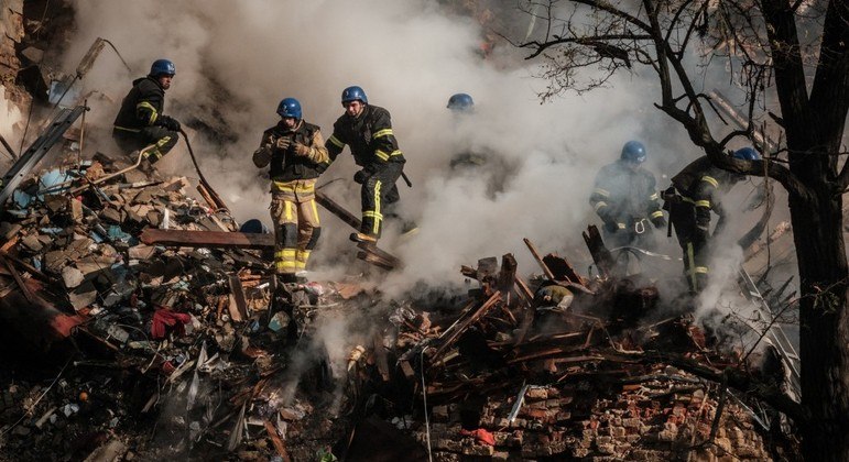 You are currently viewing Guerra na Ucrânia completa oito meses e ‘não tem dia e nem hora para acabar’, diz especialista