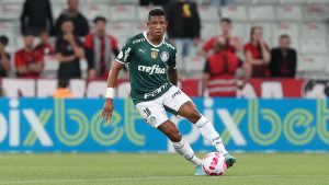 Read more about the article Arsenal pretende contratar jogador do Palmeiras em janeiro