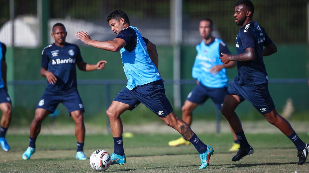 You are currently viewing Elkeson ganha chance para mostrar serviço na reta final do ano no Grêmio