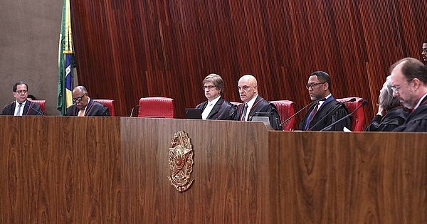 You are currently viewing Presidente do TSE diz que resultado das urnas é incontestável