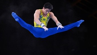 You are currently viewing Arthur Nory leva bronze, e Brasil termina Mundial de Ginástica com três medalhas