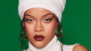 Read more about the article Rihanna revela o que vai incluir em seu show no intervalo do Super Bowl