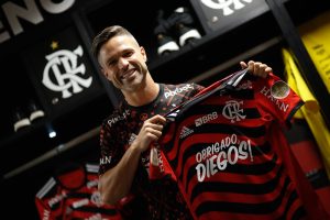 Read more about the article Diego agradece o carinho, mas nega panela no Flamengo