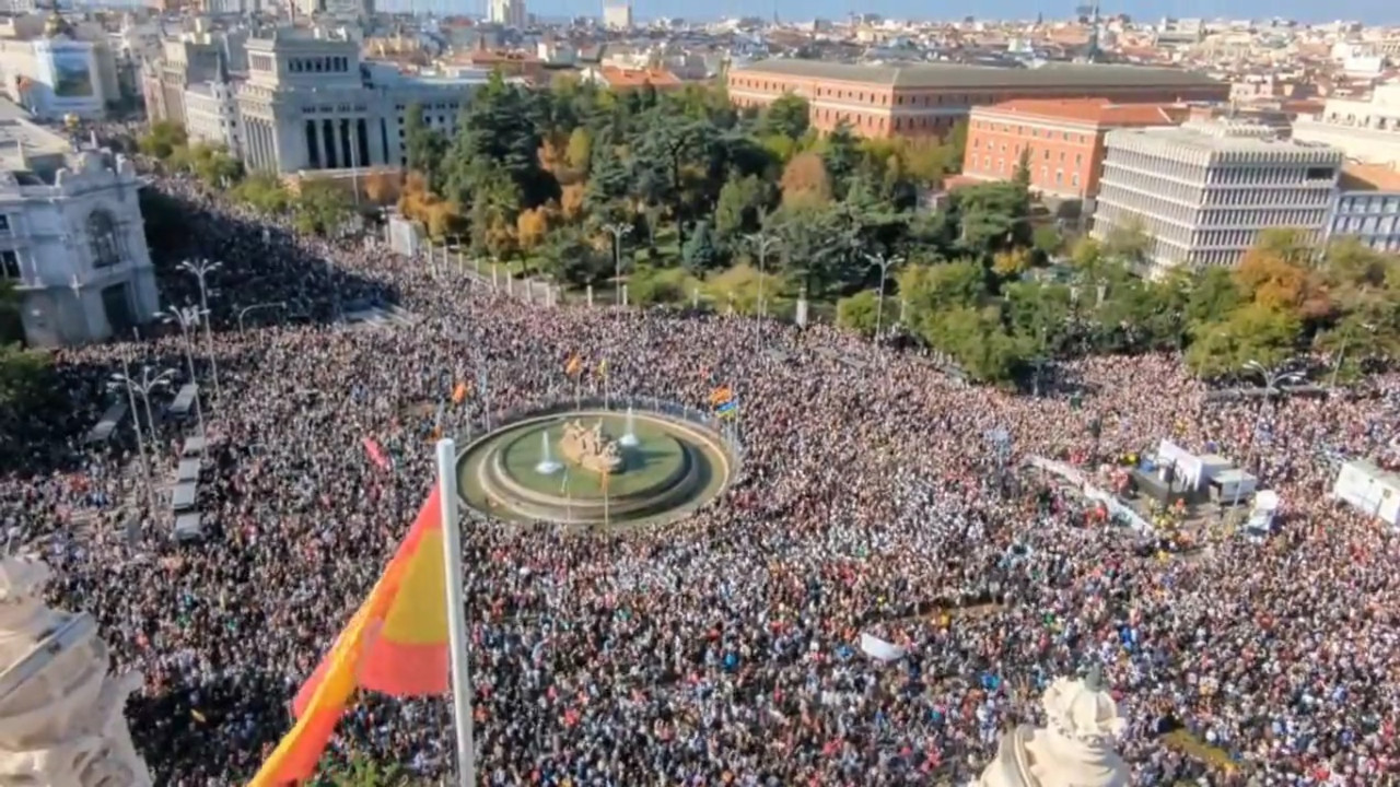 You are currently viewing Protesto ‘pelo sistema de saúde’ reúne 200 mil em Madri