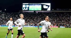 Read more about the article Por altos e baixos: relembre como foi a temporada dos laterais do Corinthians