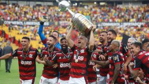 Read more about the article Mundial, manutenções e contratações: o 2023 do Flamengo