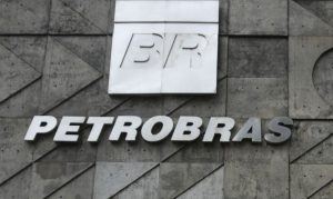 Read more about the article Petrobras (PETR4): ações preferenciais derretem 33,6% em um mês!