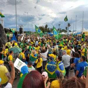 Read more about the article O povo brasileiro está nas ruas — e não é pela Copa do Mundo