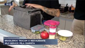 Read more about the article Brasileiros trocam restaurante self-service pela marmita