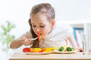 Read more about the article Conheça os três alimentos que ajudarão a aumentar a imunidade do seu filho