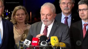 Read more about the article Lula deve anunciar os primeiros ministros do novo governo nesta sexta-feira (9)