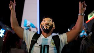 Read more about the article Torcedor sequestra ônibus com passageiros para não perder jogo da Argentina