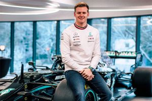 Read more about the article Mercedes anuncia Mick Schumacher como reserva