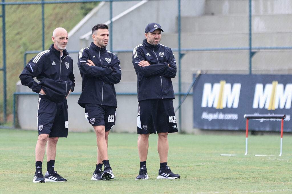 You are currently viewing Auxiliar do Atlético-MG já humilhou o Cruzeiro e tentará repetir a dose